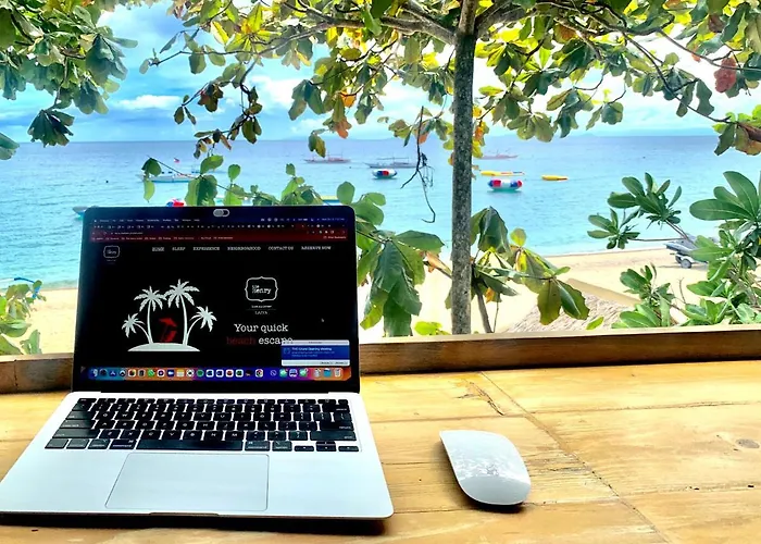 The Henry Resort Taramindu Laiya